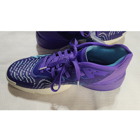 adidas D.o.n. Issue 4 Basketball Shoe size 10 men-new - Picture 3 of 11